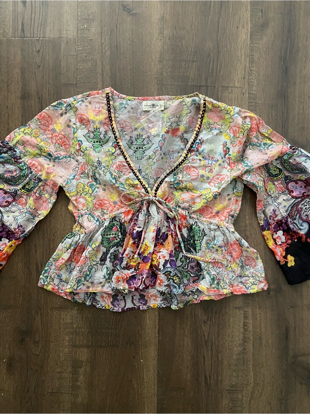 NATURAL LIFE Multicolor Floral Paisley V-Neck Tie Peplum Blouse